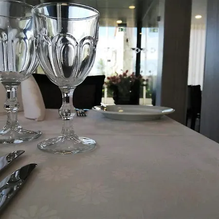 Cristal 酒店 塞图巴尔