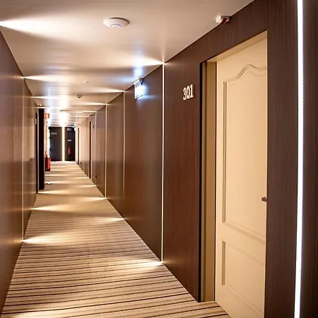 Cristal 4* 塞图巴尔