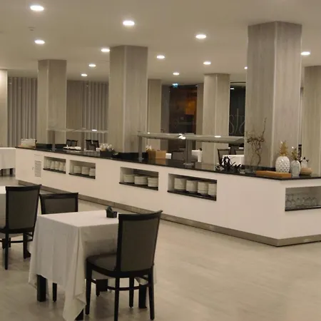 Szálloda Cristal Setúbal